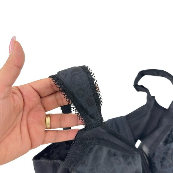 Playtex Women 18 Hour Ultimate Lift & Support Wireless Bra Size 44C Black Floral - Picture 9 of 11